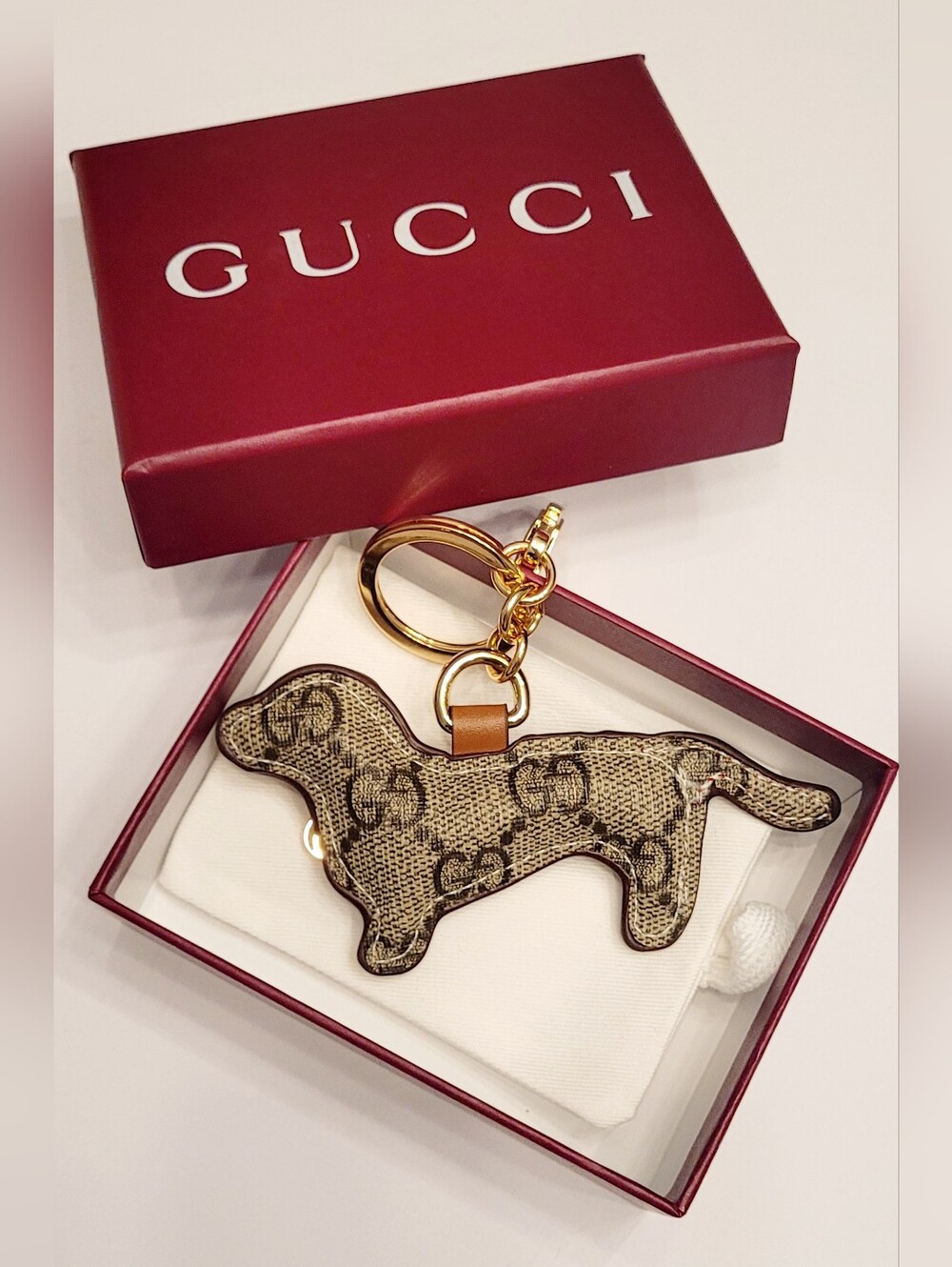 🇮🇹 Gucci Brown Beige🐕 Monogram Dog Keychain✨️ with Gold Hardware🇮🇹 - Picture 9 of 10